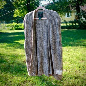 "The Big Sweater" - Abercrombie & Fitch - L